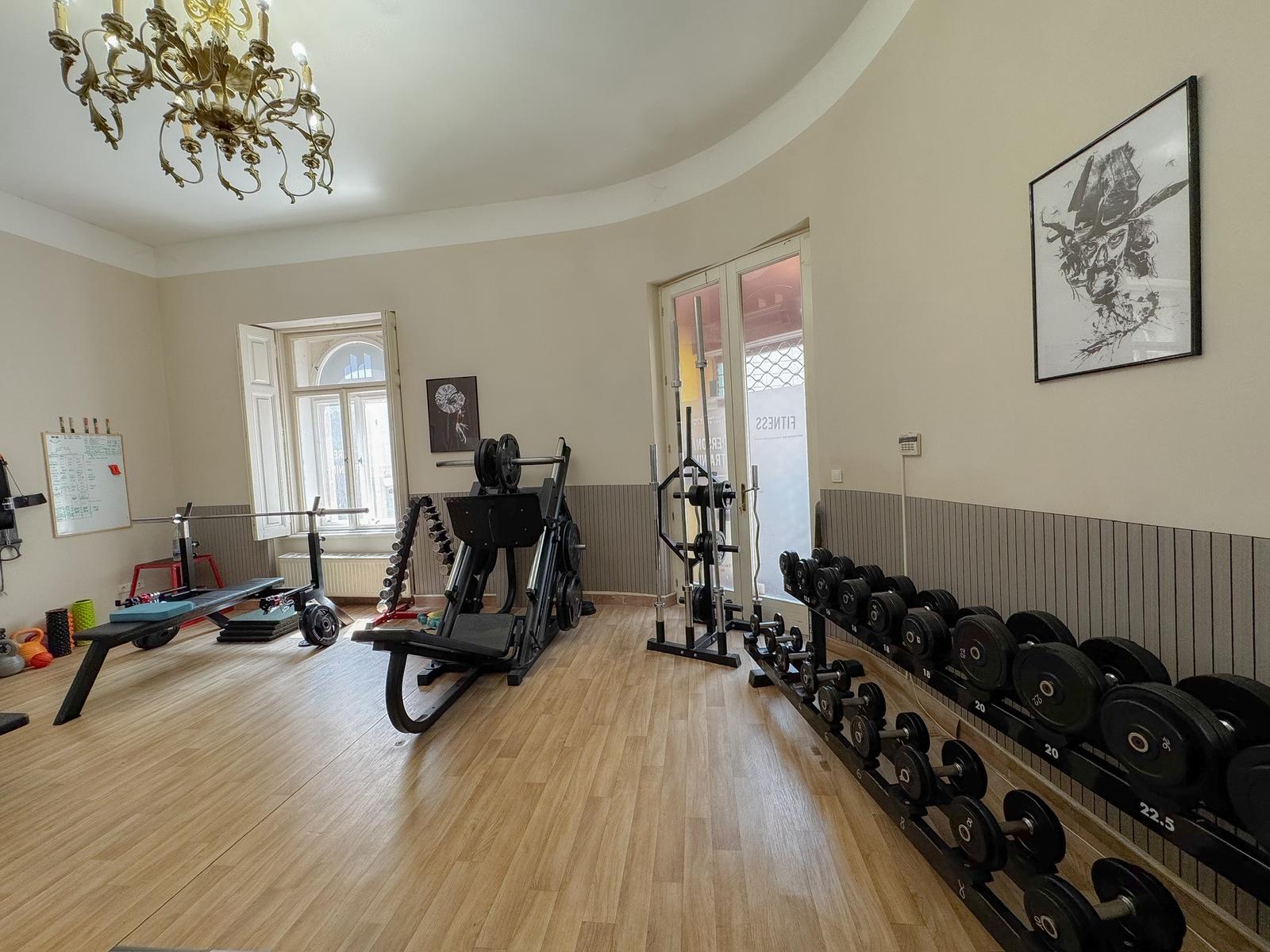 RoomFitness